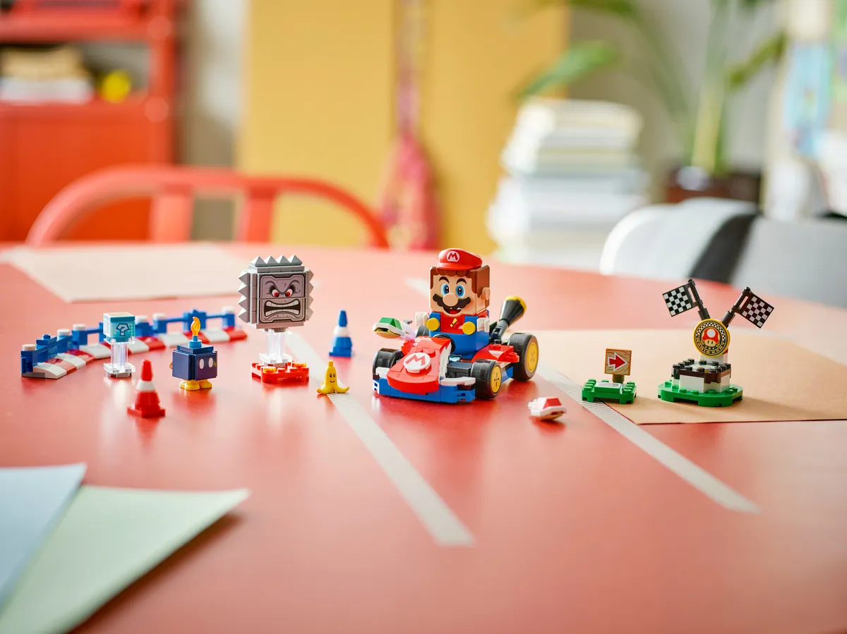 LEGO Mario Kart™ – Interactive LEGO® Mario™ & Standard Kart (72043) - Bild 10