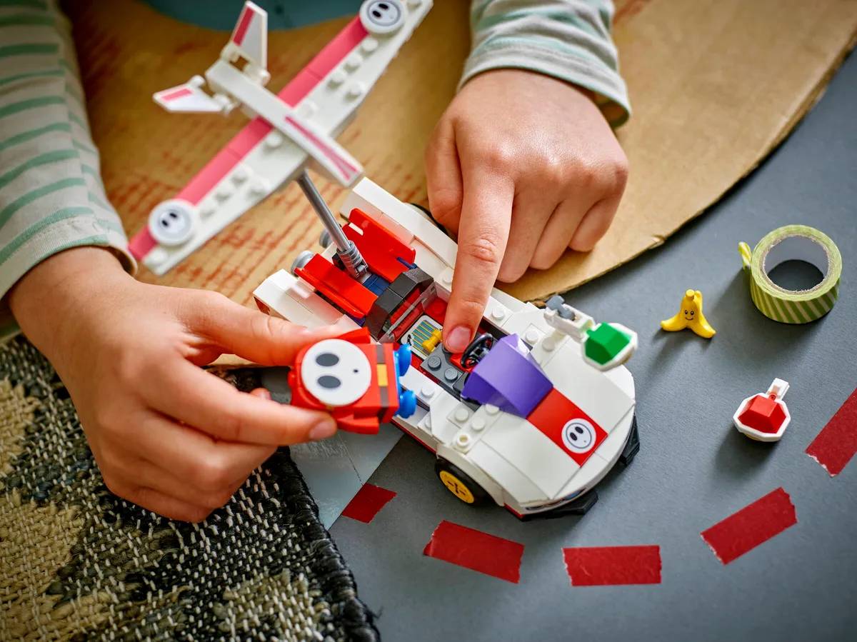 LEGO Mario Kart™ – Shy Guy & P-Wing (72045) - Bild 8