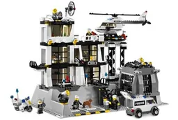 LEGO Police Station [Lighted Figure] (7237)