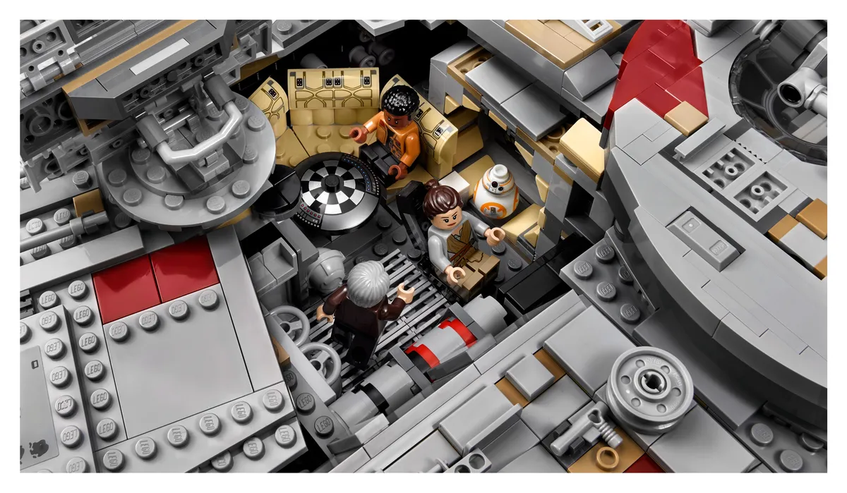 LEGO Millennium Falcon™ (75192) - image 14