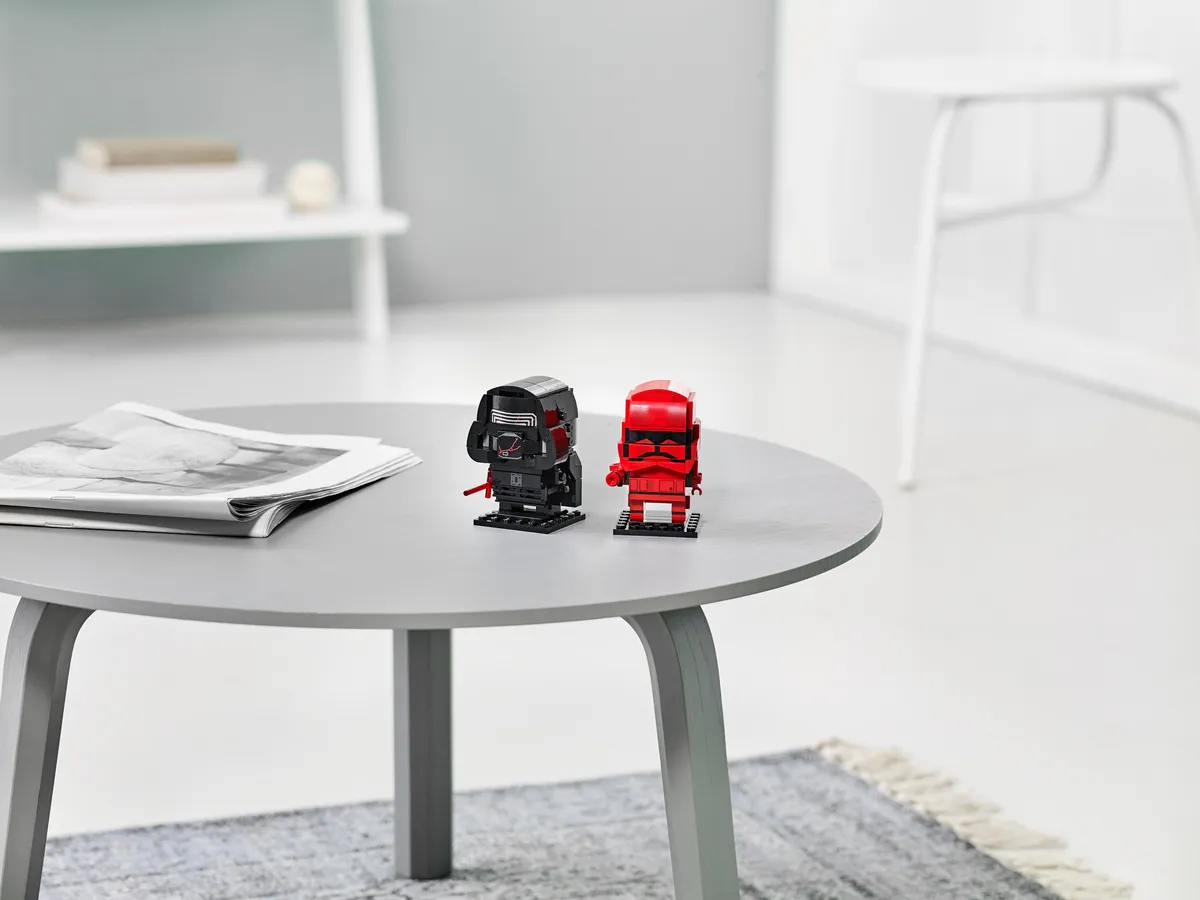 LEGO Kylo Ren™ & Sith Trooper™ (75232) - Bild 6