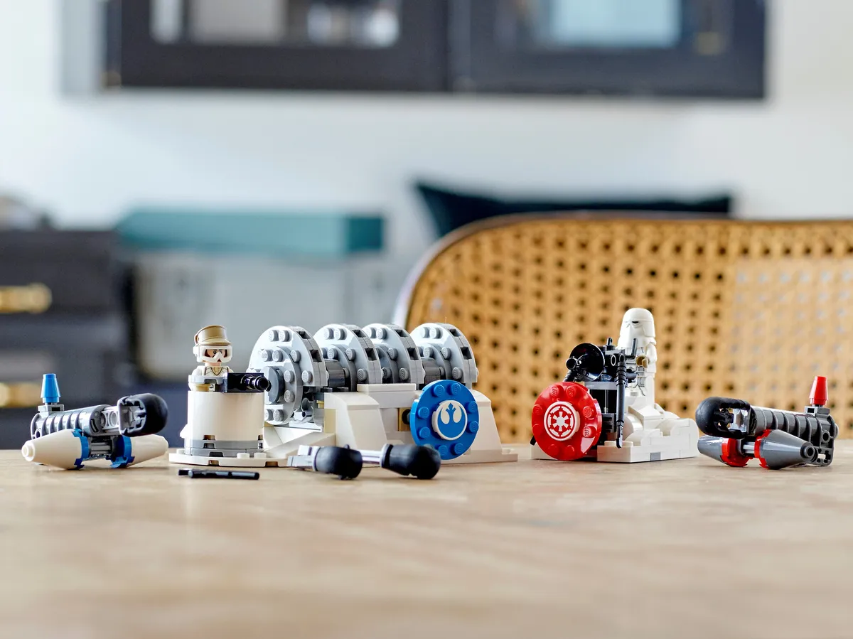LEGO Action Battle Hoth™ Generator Attack (75239) - image 10