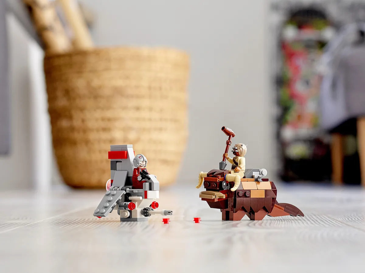 LEGO T-16 Skyhopper™ vs Bantha™ Microfighters (75265) - Bild 7