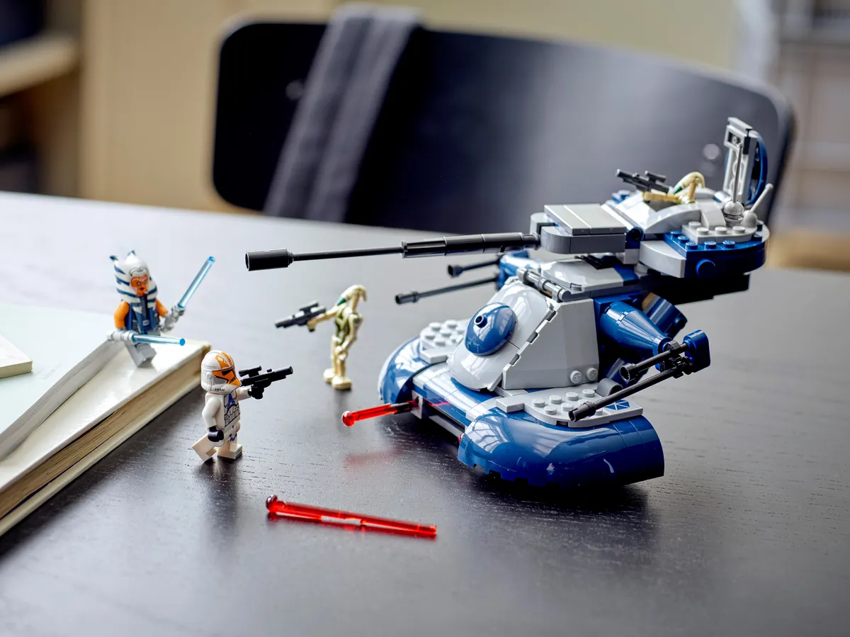 LEGO Armored Assault Tank (AAT™) (75283) - image 8