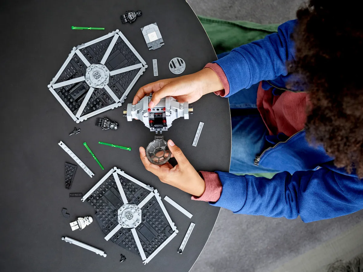 LEGO Imperial TIE Fighter™ (75300) - image 3