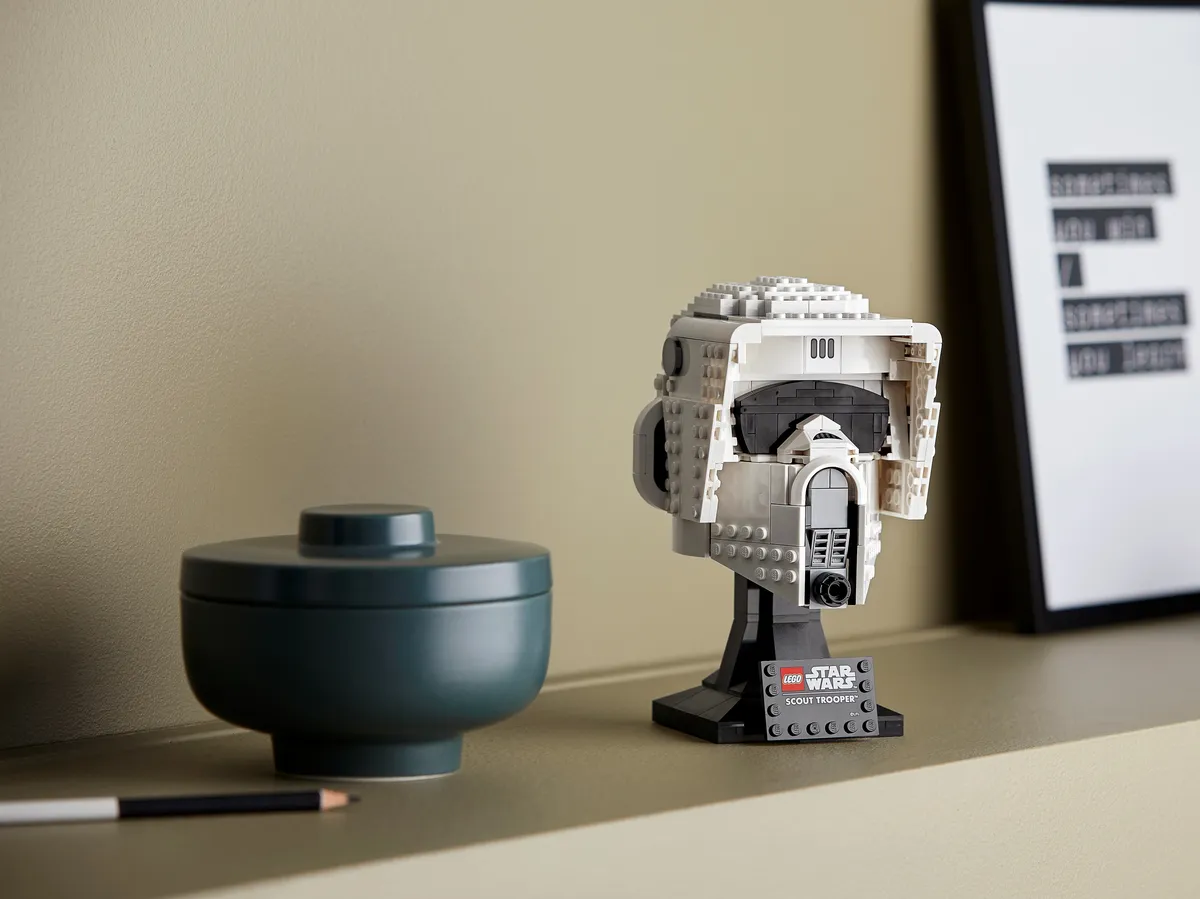 LEGO Scout Trooper™ Helmet (75305) - image 18