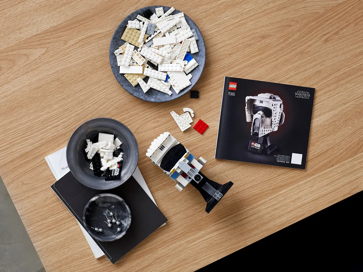 LEGO Scout Trooper™ Helmet (75305) - image 19