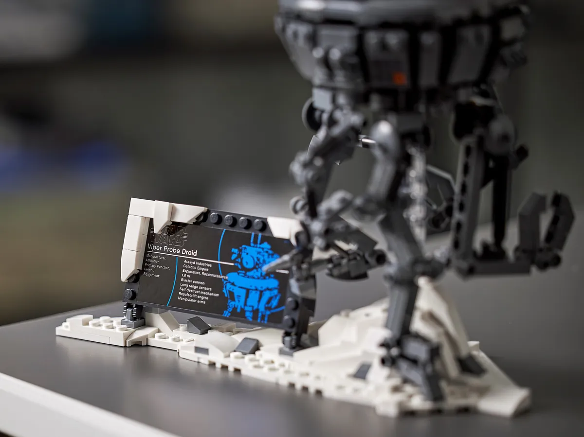 LEGO Imperial Probe Droid™ (75306) - image 9