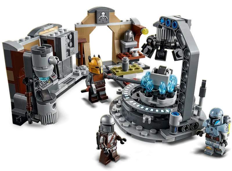 The Armorer’s Mandalorian™ Forge by LEGO – product photo 4 of 12