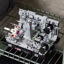 LEGO Death Star™ Trench Run Diorama (75329) - image 6