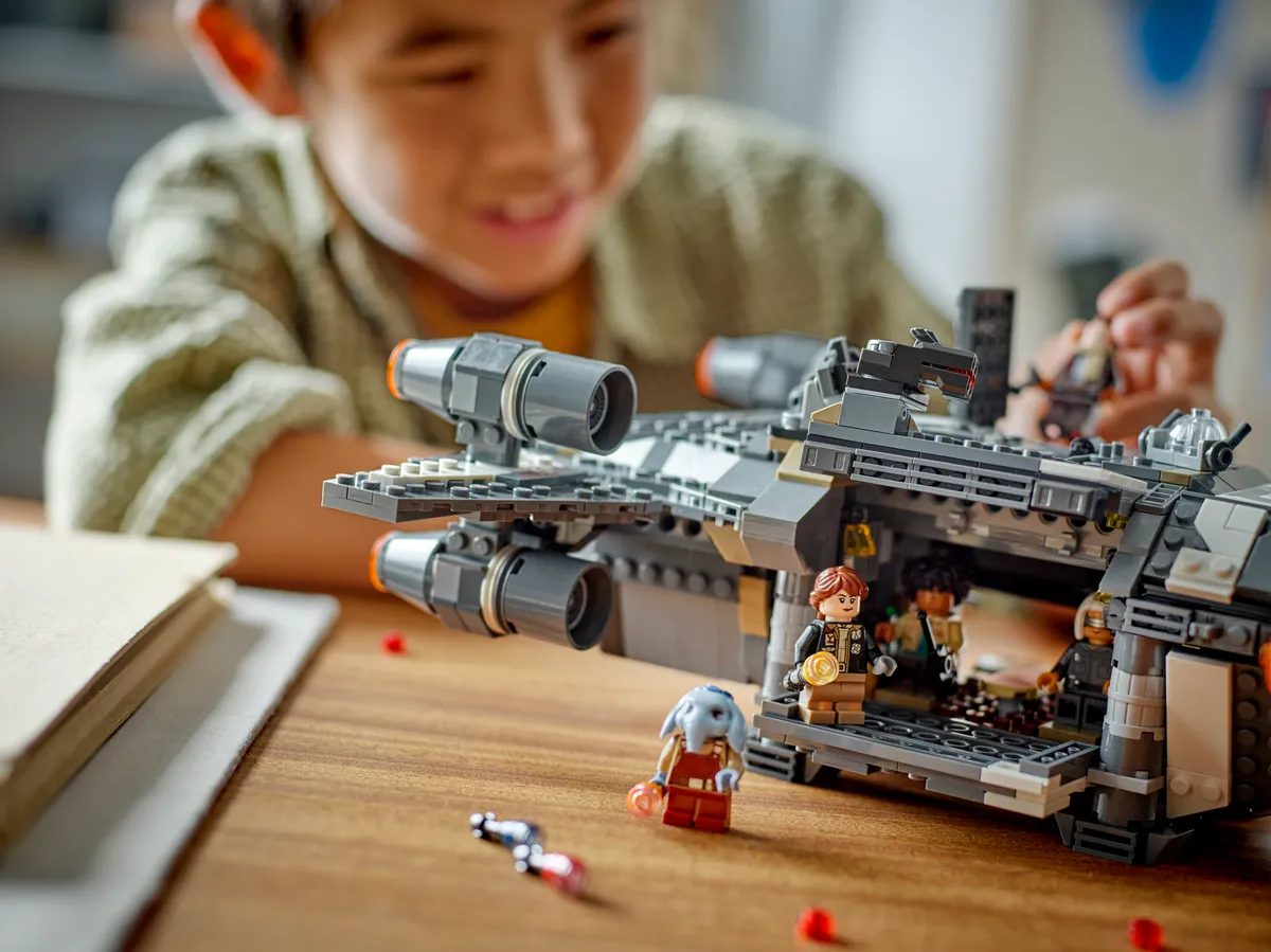 LEGO The Onyx Cinder (75374) - Bild 8