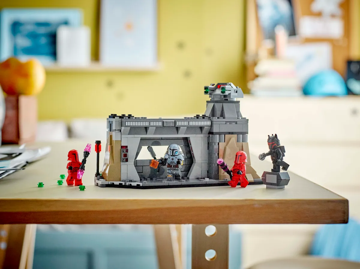 LEGO Paz Vizsla™ and Moff Gideon™ Battle (75386) - Bild 7