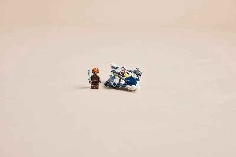 Plo Koon's Jedi Starfighter™ Microfighter de LEGO – photo du produit 8 sur 10