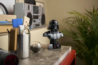 Darth Vader™ Bust från LEGO – produktbild 11 av 13