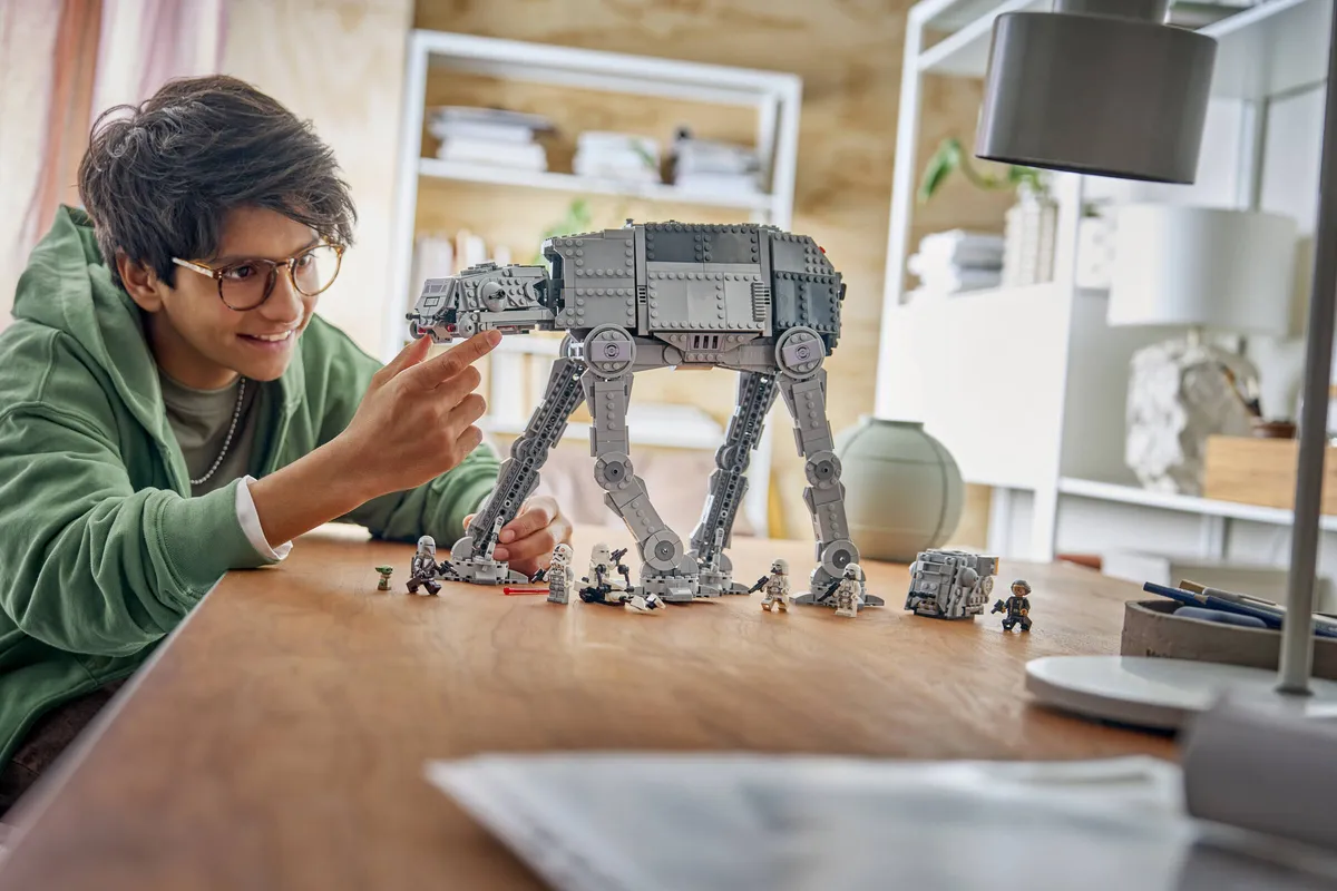 LEGO Imperial Remnant AT-AT™ with INT-4 (75454) - Bild 10