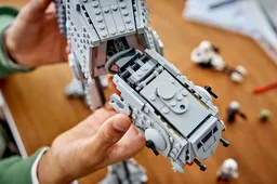 LEGO Imperial Remnant AT-AT™ with INT-4 (75454) - image 13