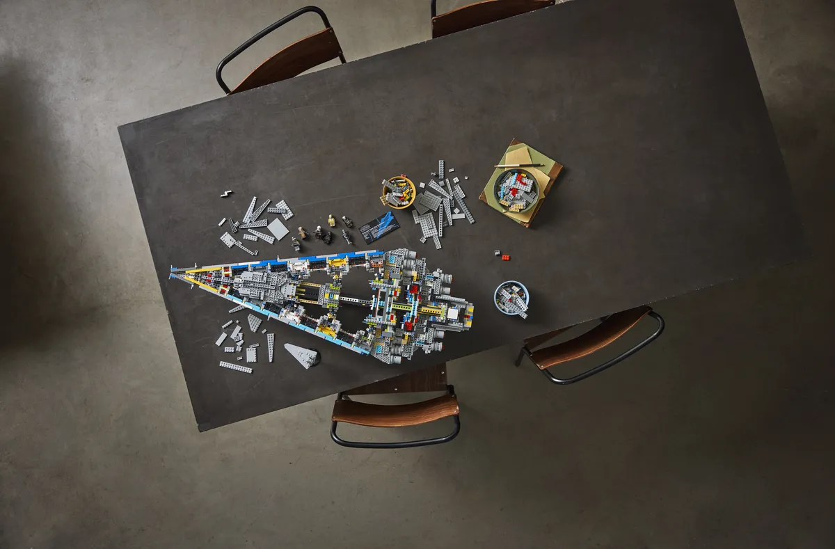 LEGO Executor Super Star Destroyer™ (75457) - image 9