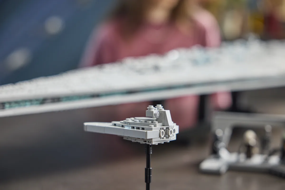 LEGO Executor Super Star Destroyer™ (75457) - image 13