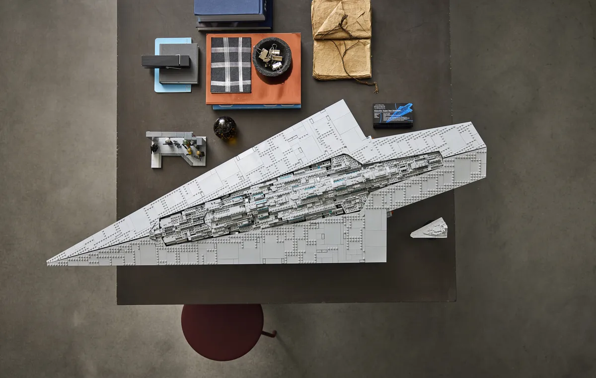 LEGO Executor Super Star Destroyer™ (75457) - image 16
