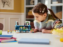 LEGO Minions' Music Party Bus (75581) - image 5