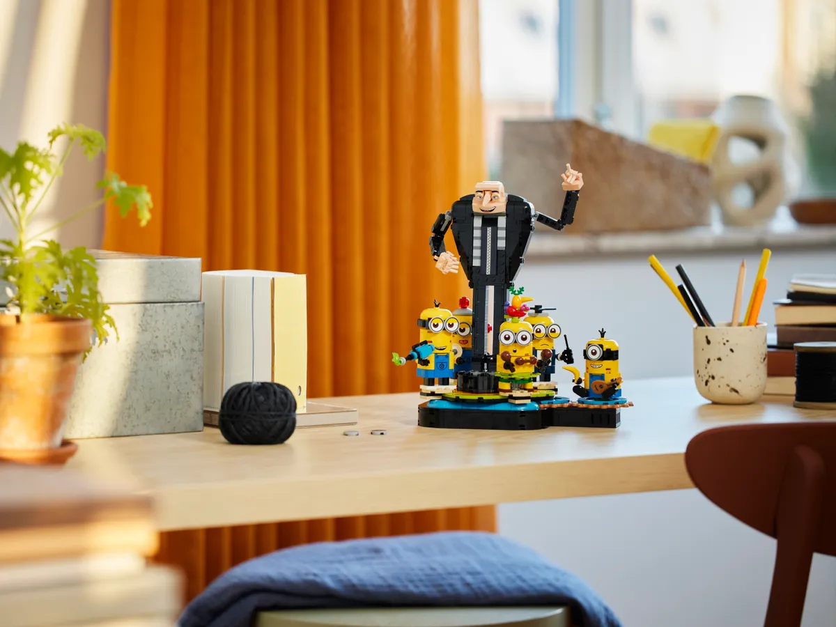 LEGO Brick-Built Gru and Minions (75582) - Bild 4
