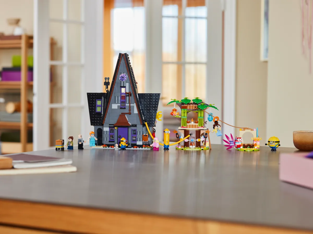 LEGO Minions and Gru's Family Mansion (75583) - Bild 7