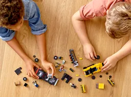LEGO 2018 Dodge Challenger SRT Demon and 1970 Dodge Charger R/T (75893) - afbeelding 10