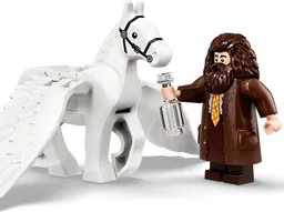 LEGO Beauxbatons' Carriage: Arrival at Hogwarts™ (75958) - image 8