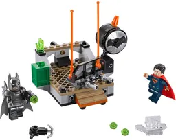 LEGO Clash of the Heroes (76044)