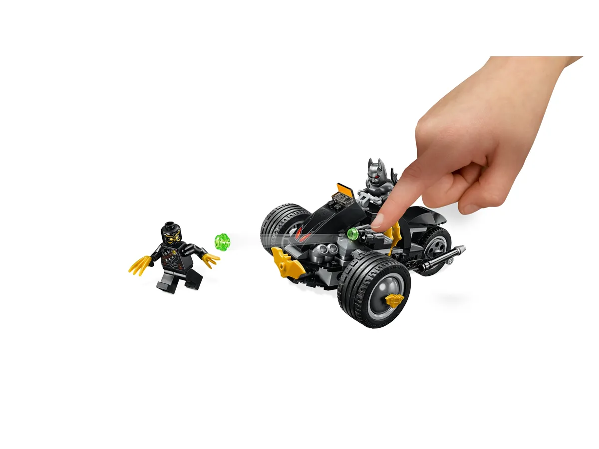 LEGO Batman™: The Attack of the Talons (76110) - Bild 3