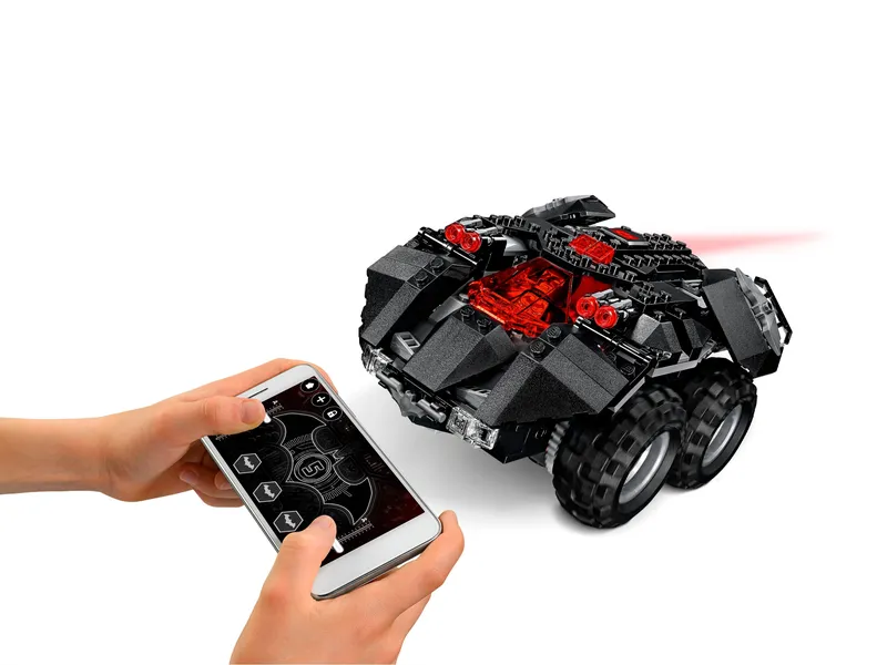 App-Controlled Batmobile van LEGO – productfoto 3 van 7