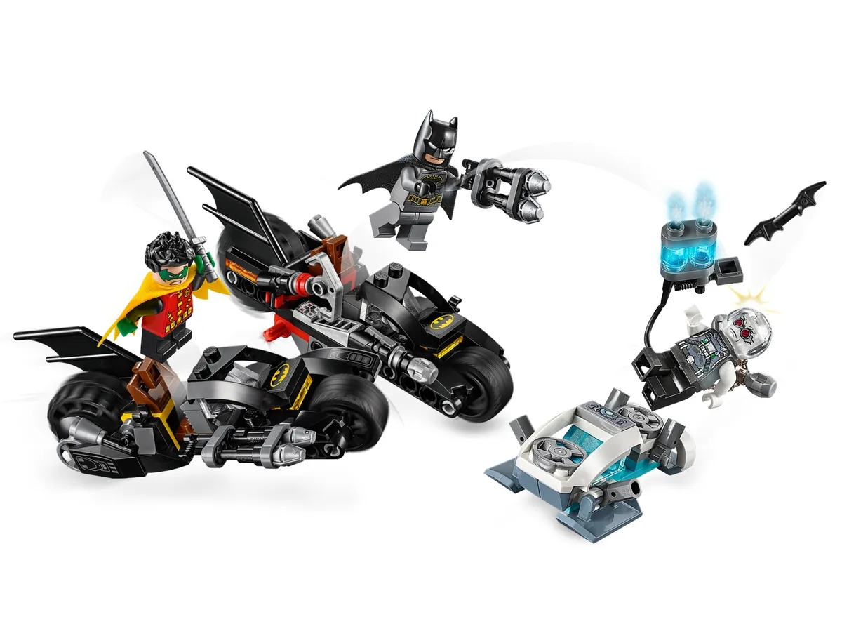 LEGO Mr. Freeze™ Batcycle™ Battle (76118) - Bild 3
