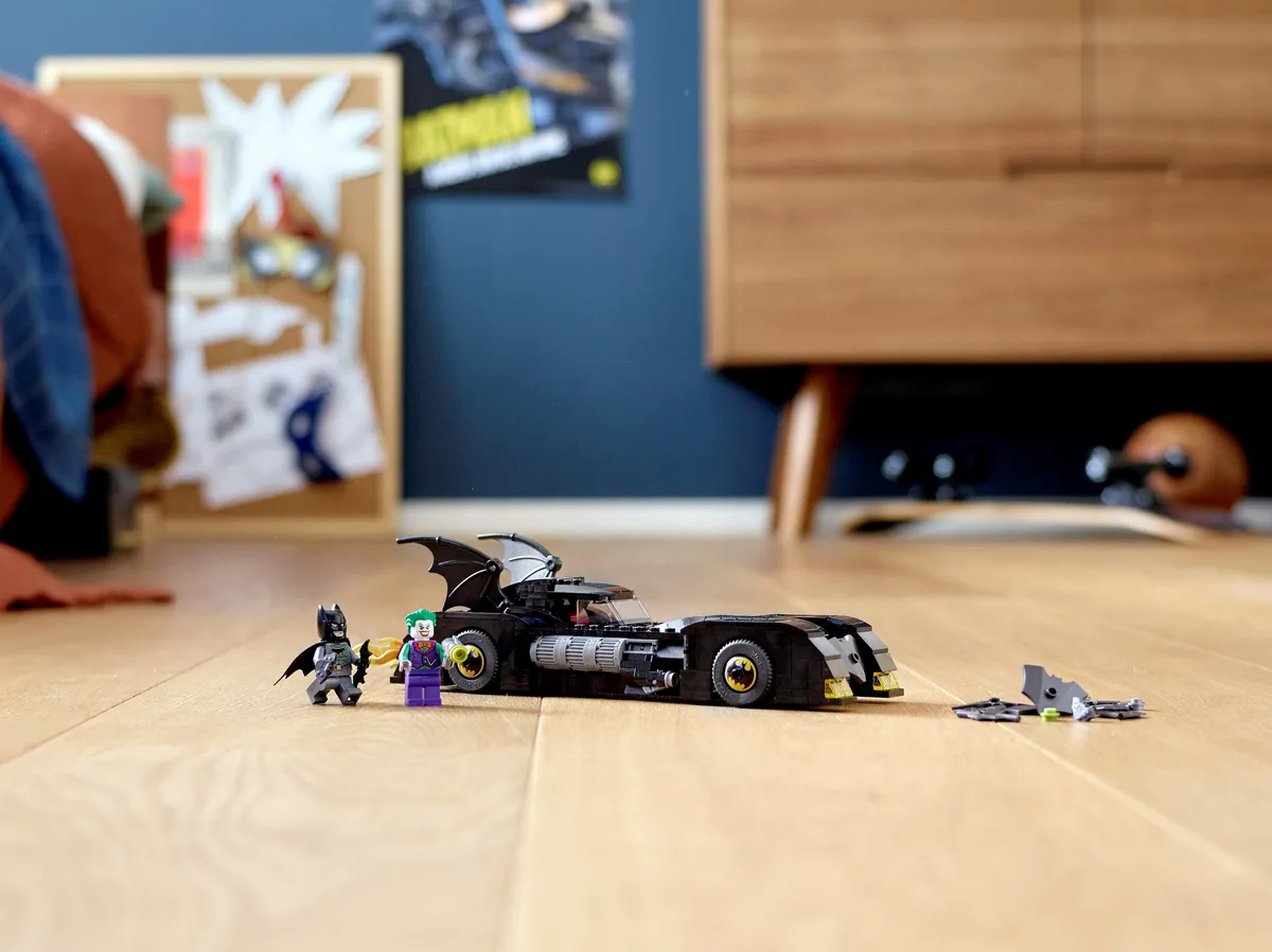 LEGO Batmobile™: Pursuit of The Joker™ (76119) - Bild 10