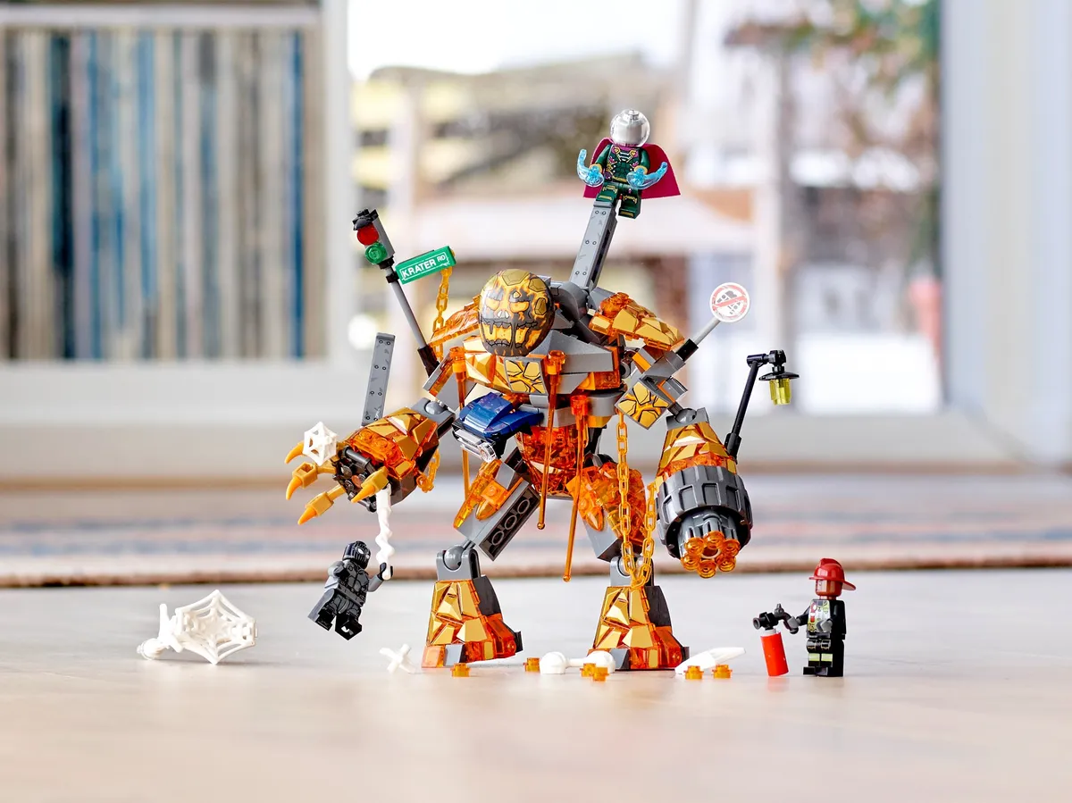 LEGO Molten Man Battle (76128) - Bild 9