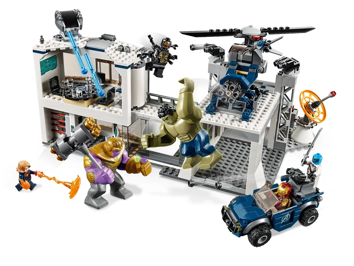 LEGO Avengers Compound Battle (76131) - image 3