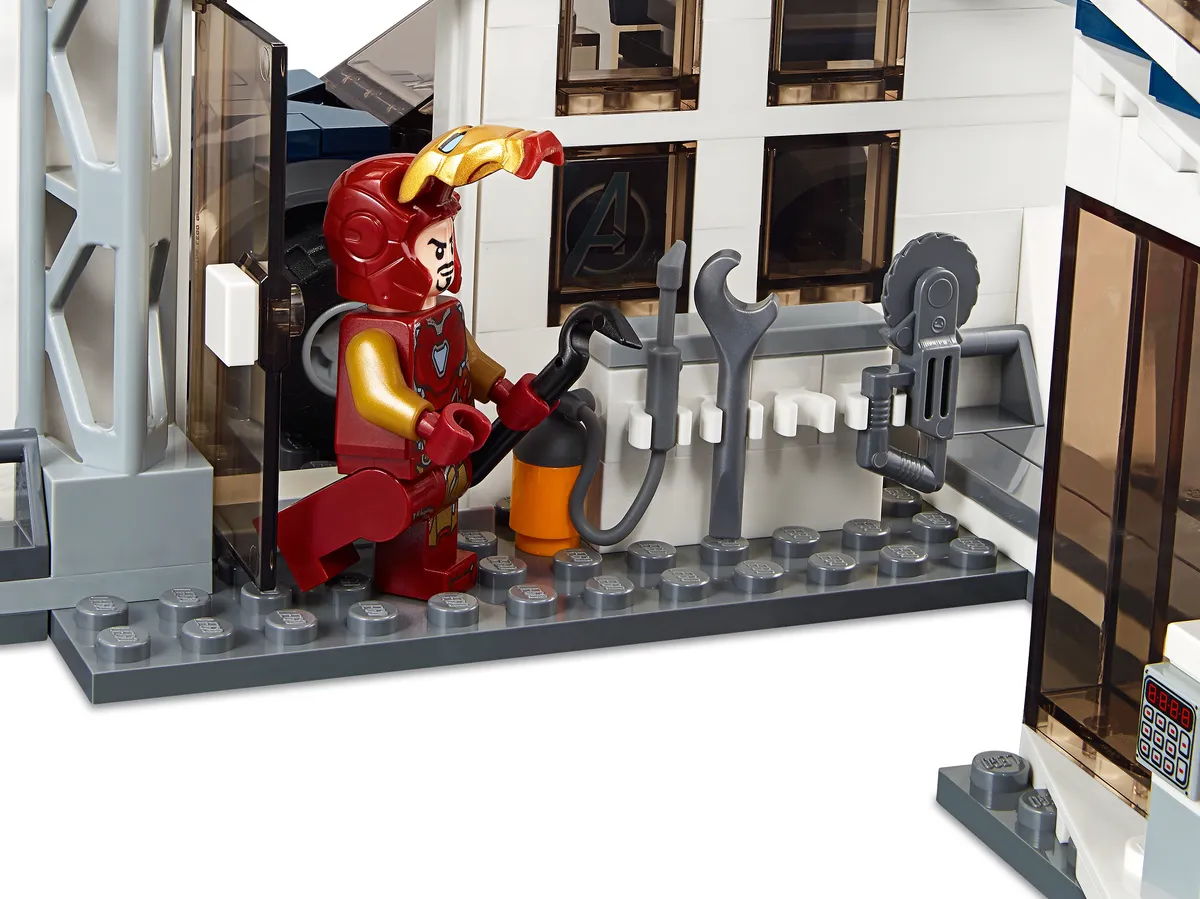 LEGO Avengers Compound Battle (76131) - image 7