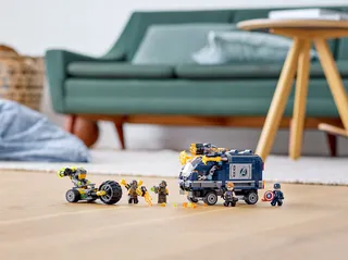 Avengers Truck Take-down by LEGO – product photo 9 of 12