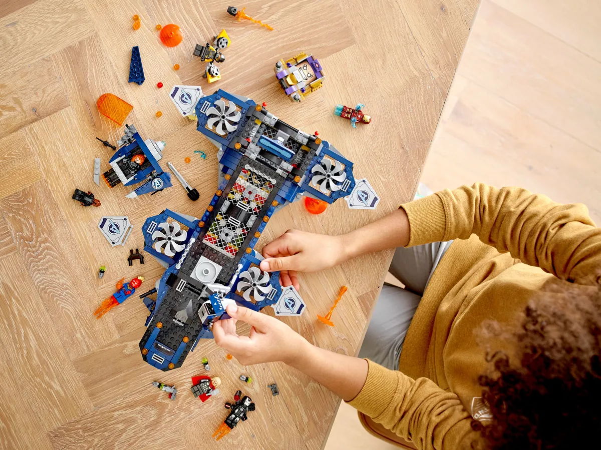 LEGO Avengers Helicarrier (76153) - afbeelding 8