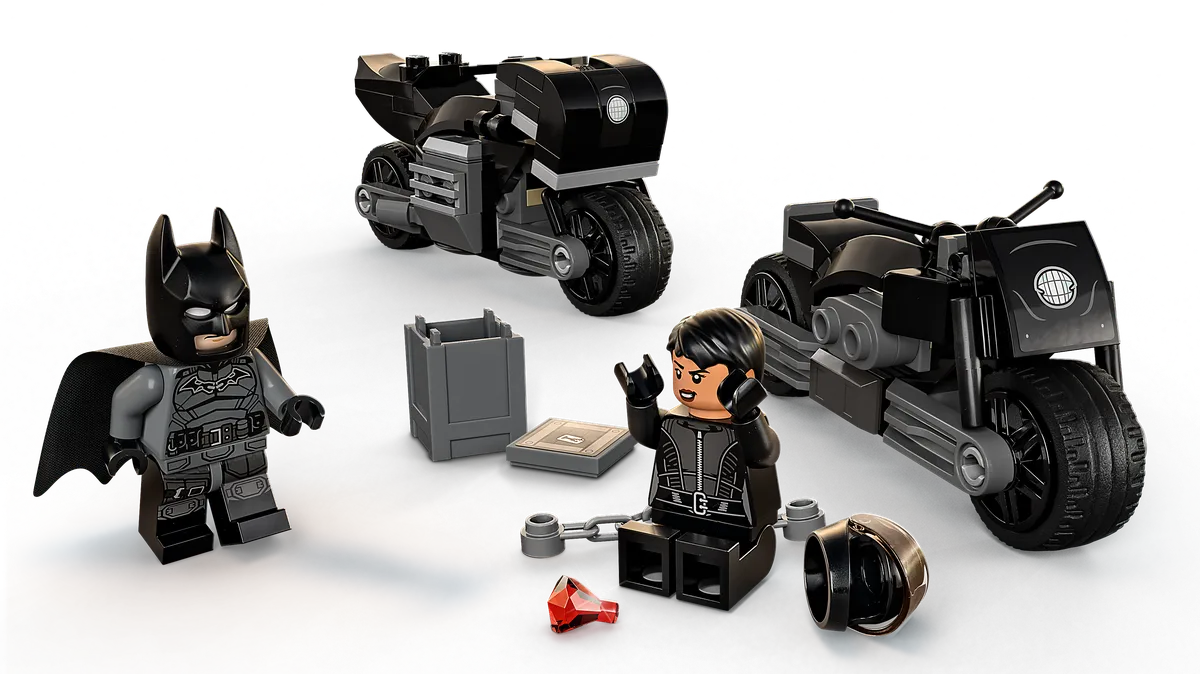 LEGO Batman™ & Selina Kyle™ Motorcycle Pursuit (76179) - Bild 1