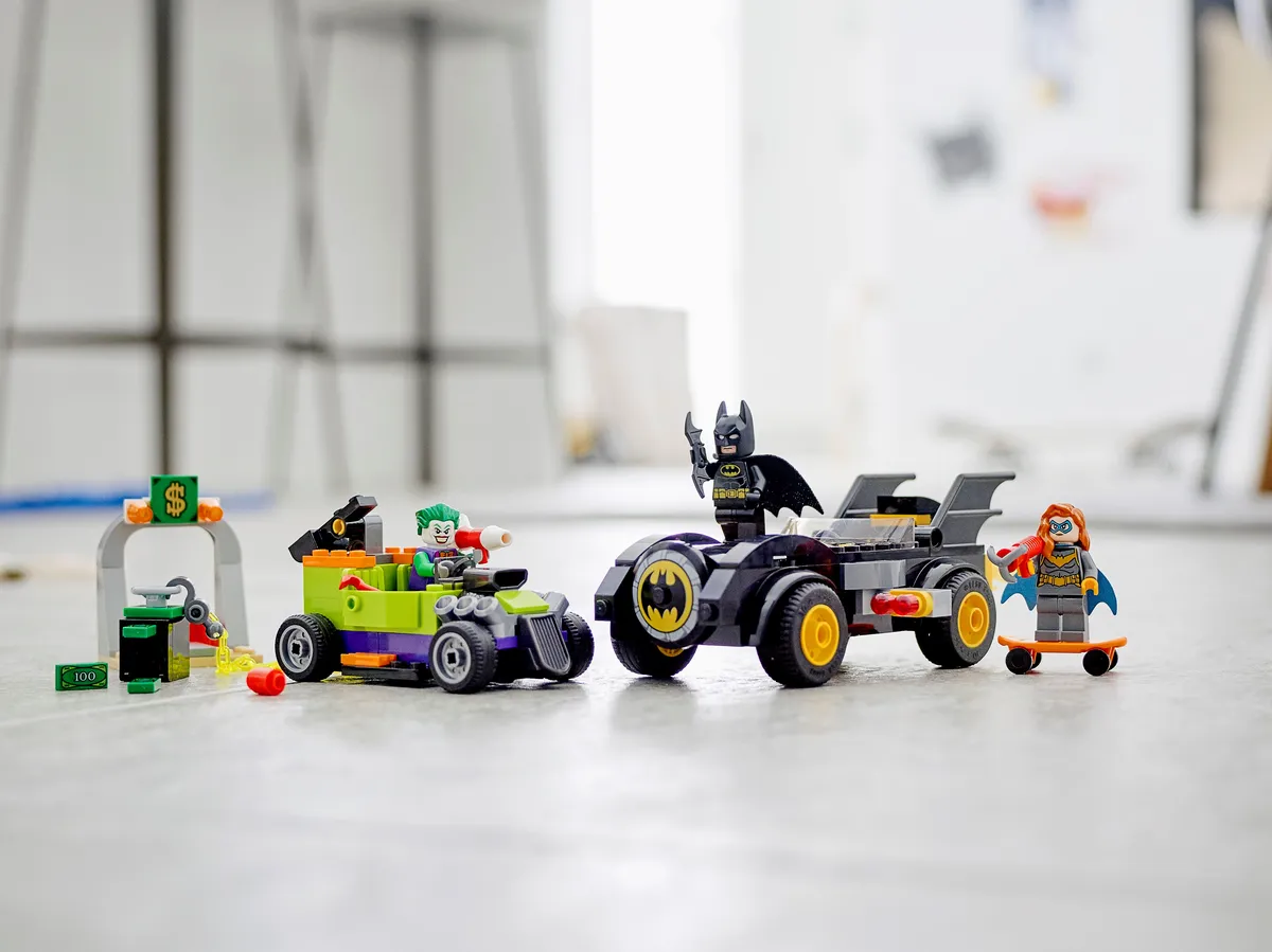 LEGO Batman™ vs. The Joker™: Batmobile™ Chase (76180) - Bild 10