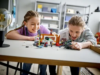 Spider-Man at the Sanctum Workshop by LEGO – product photo 5 of 6