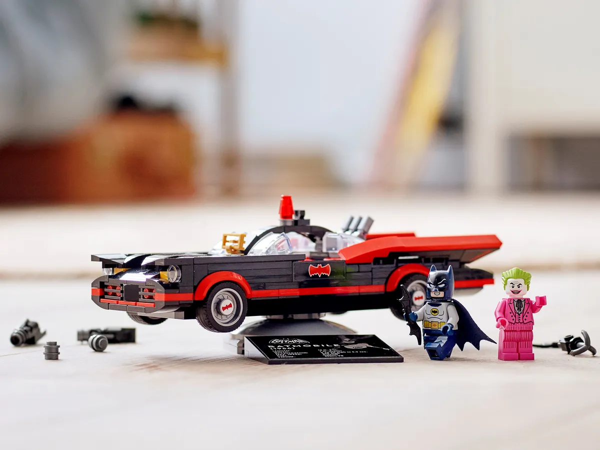 LEGO Batman™ Classic TV Series Batmobile™ (76188) - Bild 10