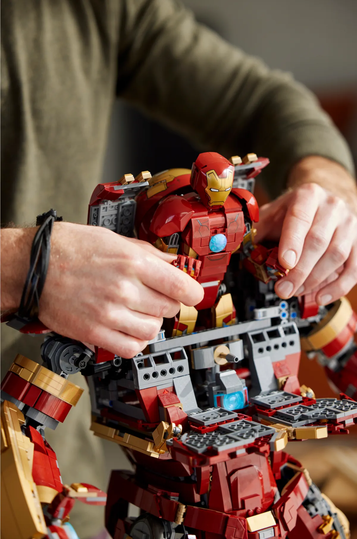 LEGO Hulkbuster (76210) - image 13