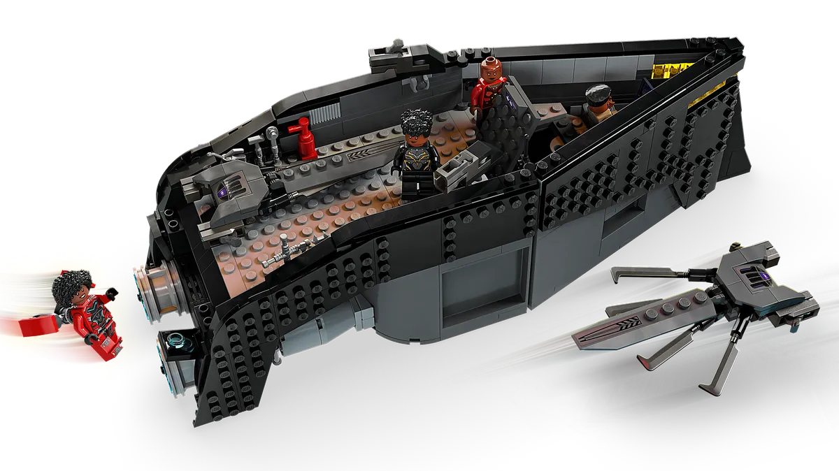 LEGO Black Panther: War on the Water (76214) - Bild 2