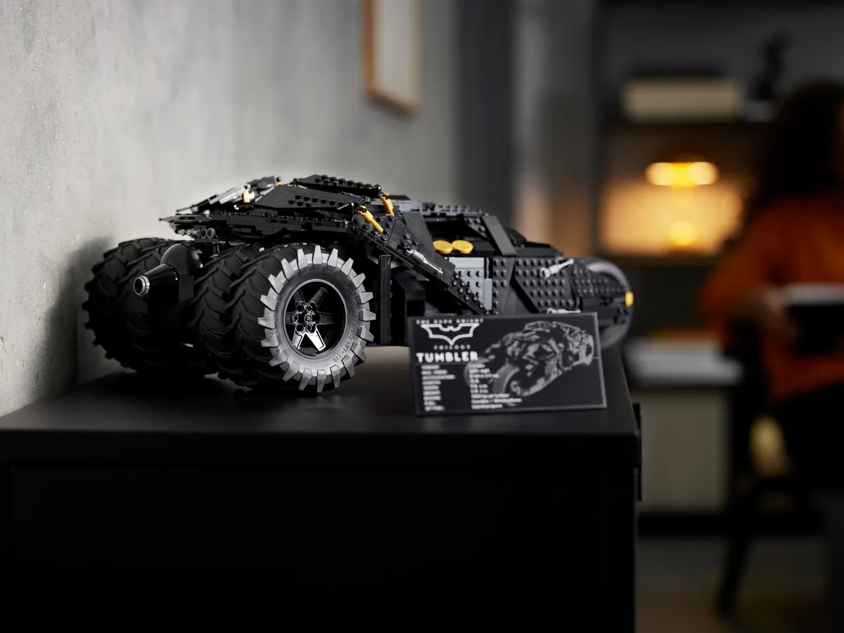 LEGO Batmobile™ Tumbler (76240) - Bild 13