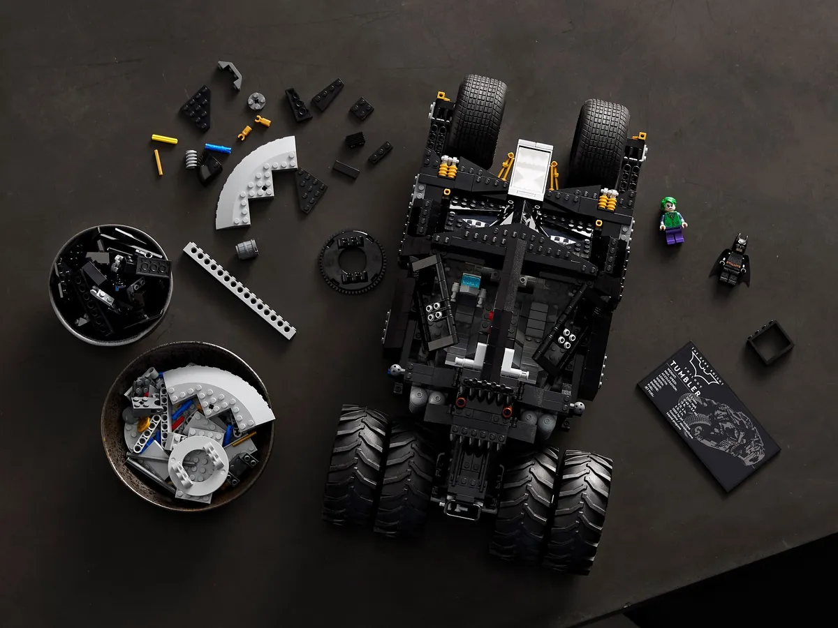LEGO Batmobile™ Tumbler (76240) - Bild 14