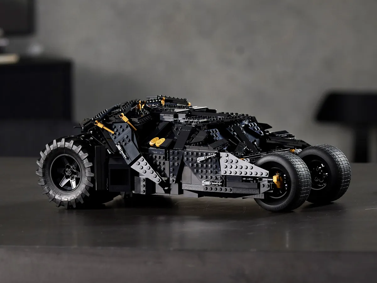 LEGO Batmobile™ Tumbler (76240) - Bild 16