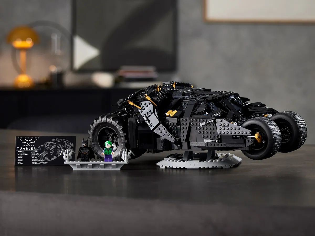 LEGO Batmobile™ Tumbler (76240) - Bild 17