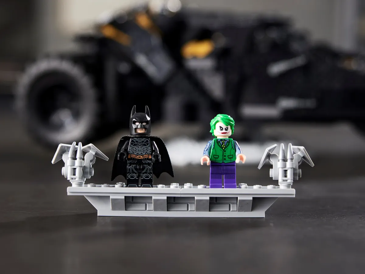 LEGO Batmobile™ Tumbler (76240) - Bild 18