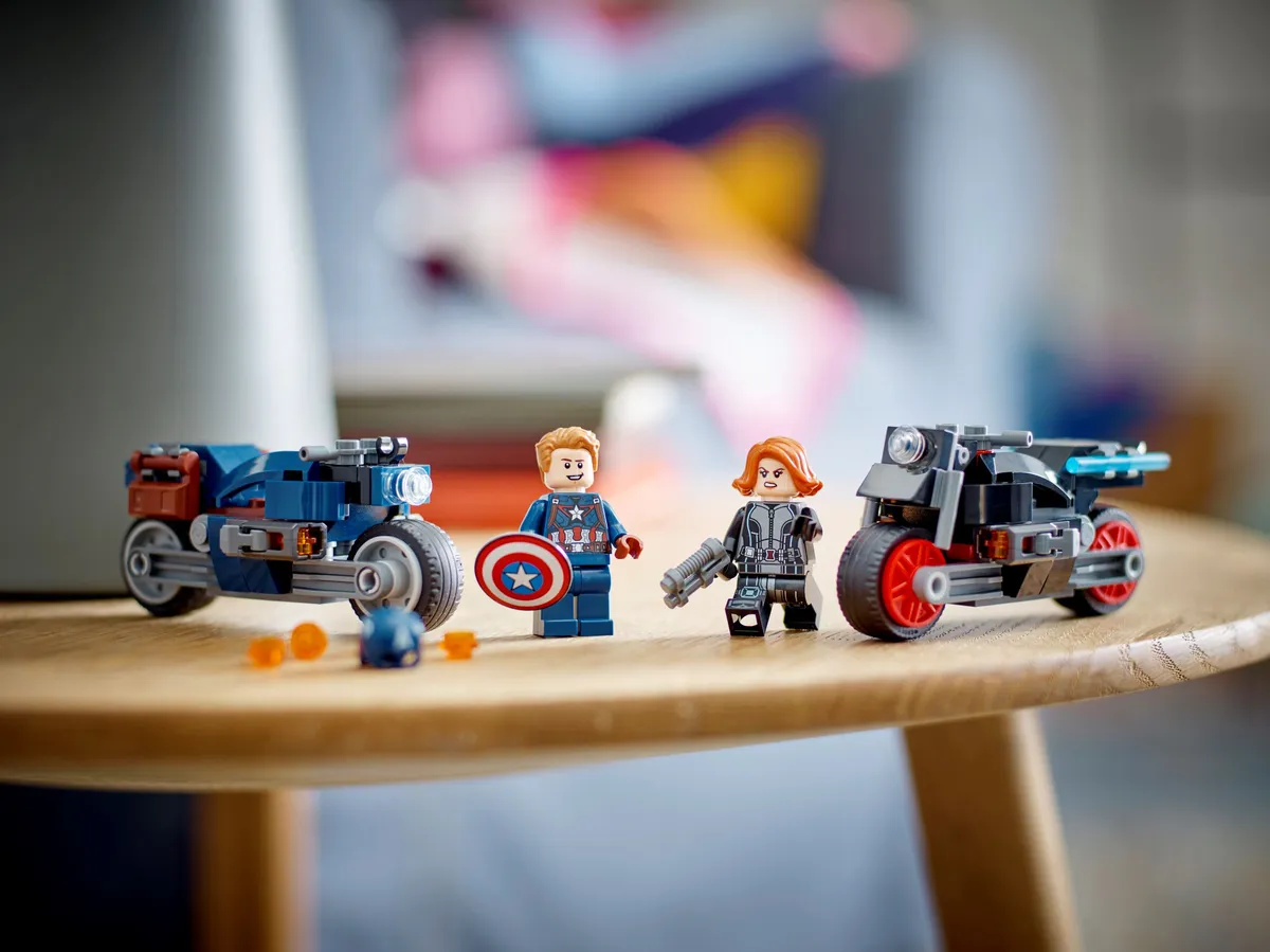 LEGO Black Widow & Captain America Motorcycles (76260) - Bild 6